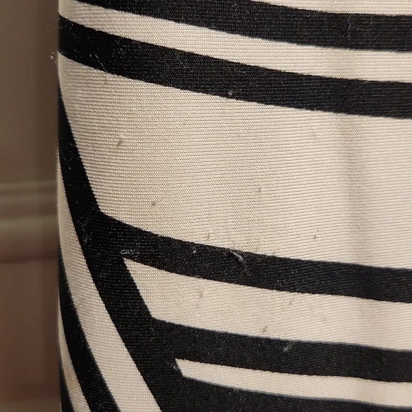 GABBY SKYE | Scuba Geo Print Sheath Dress - Picture 2 of 4